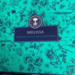 NWT-Melissa Organic Beauty Hand Care Collection